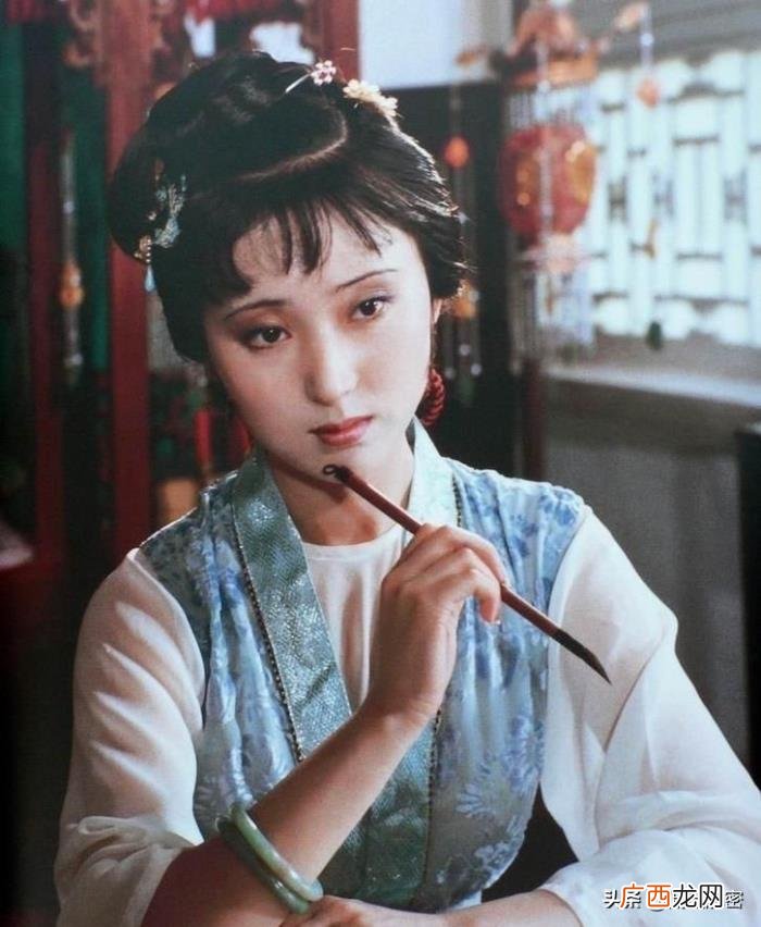 杨丽坤的美，老照片重温陈晓旭、杨丽坤的昔日风采