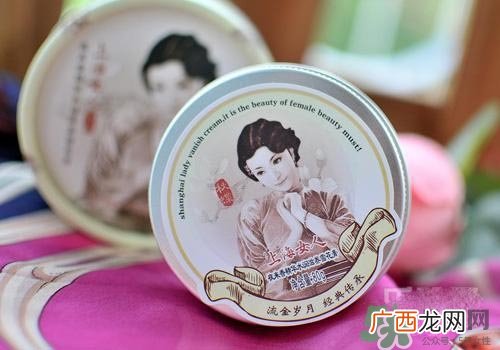雪花膏适合油性皮肤吗？油性皮肤可以用雪花膏吗？