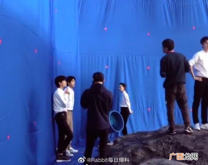 王俊凯多高，王俊凯、千玺和162周冬雨看着差不多高