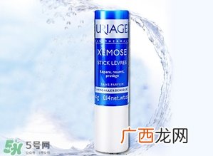 依泉和dhc唇膏哪个好？依泉唇膏和dhc唇膏哪个好？
