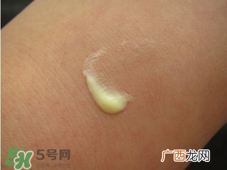 契尔氏牛油果眼霜怎么样？契尔氏牛油果眼霜好用吗？