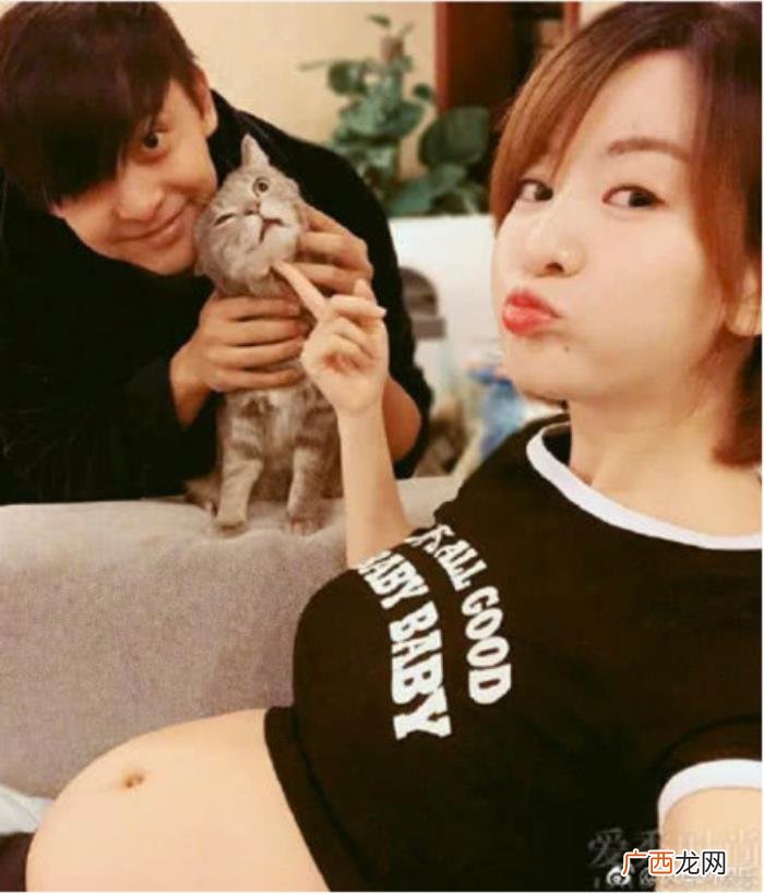 燕子的微博，小燕子李晟微博为广大哺乳妈妈发声