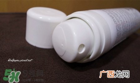 理肤泉喷雾真假辨别图对比