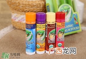 贝吉獾唇膏真假 badger贝吉獾唇膏真假鉴别