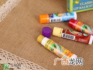 贝吉獾唇膏真假 badger贝吉獾唇膏真假鉴别
