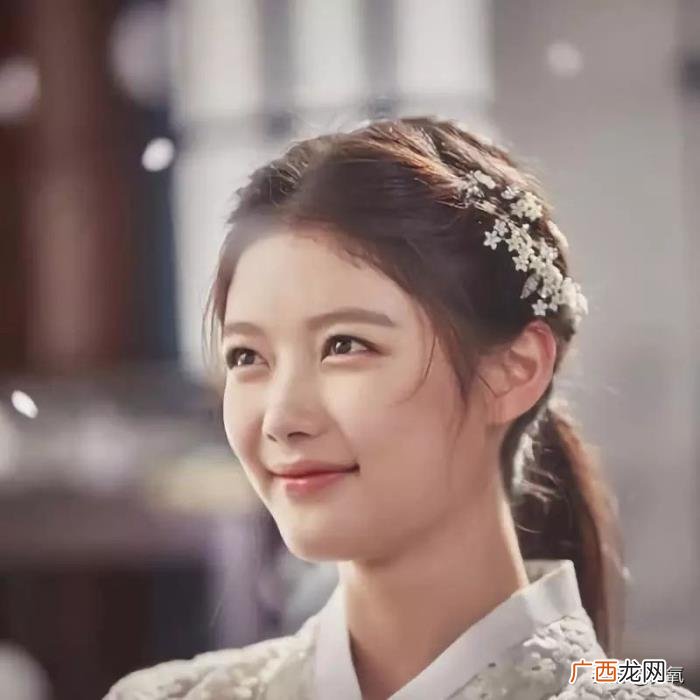 吴倩黄子韬,揭杨幂发际线、戳吴倩额头的黄子韬