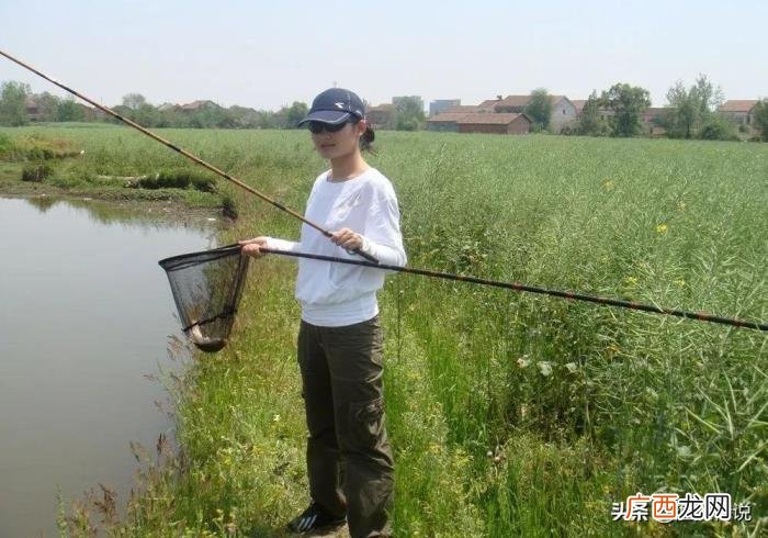 在农村生活，河南32岁女子独自隐居农村生活6年