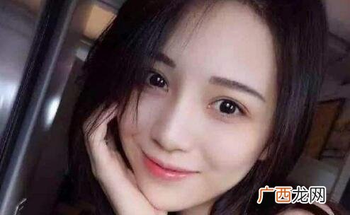 女生撩头发是什么心理？不一定是对你有意哦