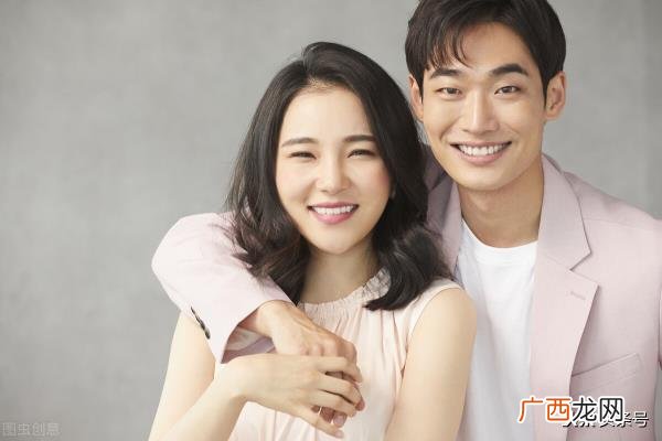 爱上离婚的女人值不值得，爱上离婚女人