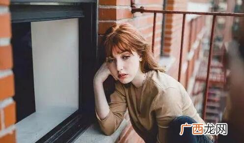 为什么说女人越不理你其实是越在乎你？