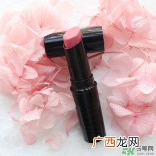 曼秀雷敦水彩润唇膏真假 曼秀雷敦水彩润唇膏真假鉴别