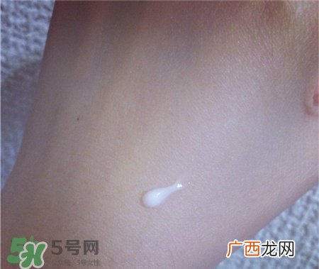 艾杜纱眼霜适合什么年龄?艾杜纱眼霜好用吗?