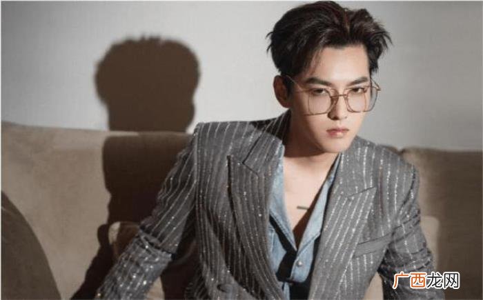 吴亦凡撞脸，男网红因撞脸吴亦凡走红被称为吴亦凡分凡