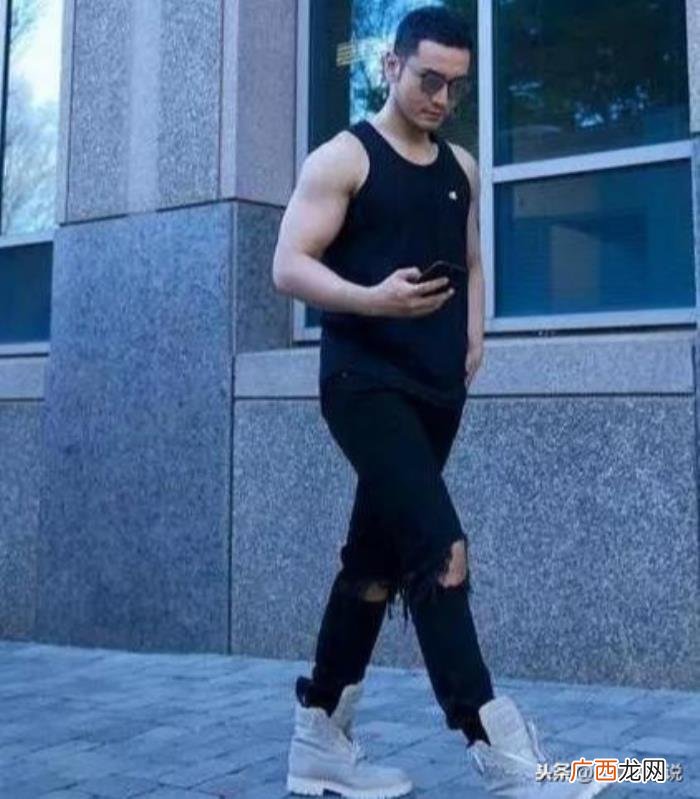 多高王俊凯，当不到180的王俊凯碰上净身高179的黄晓明