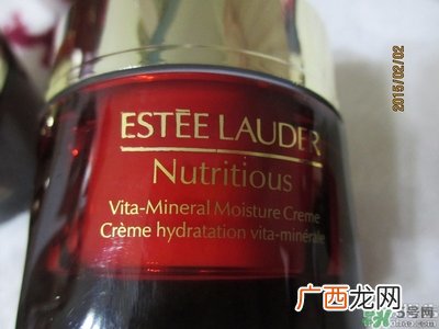 雅诗兰黛红石榴系列真假 雅诗兰黛红石榴系列真假鉴别