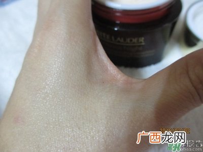 雅诗兰黛红石榴系列真假 雅诗兰黛红石榴系列真假鉴别