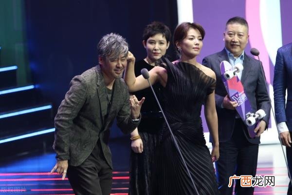 吴秀波被小三威胁敲诈，吴秀波被小三陈昱霖敲诈4000万