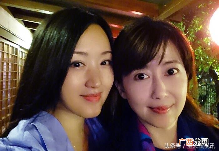 杨钰莹微博，杨钰莹微博晒与孟庭苇亲密合影美照
