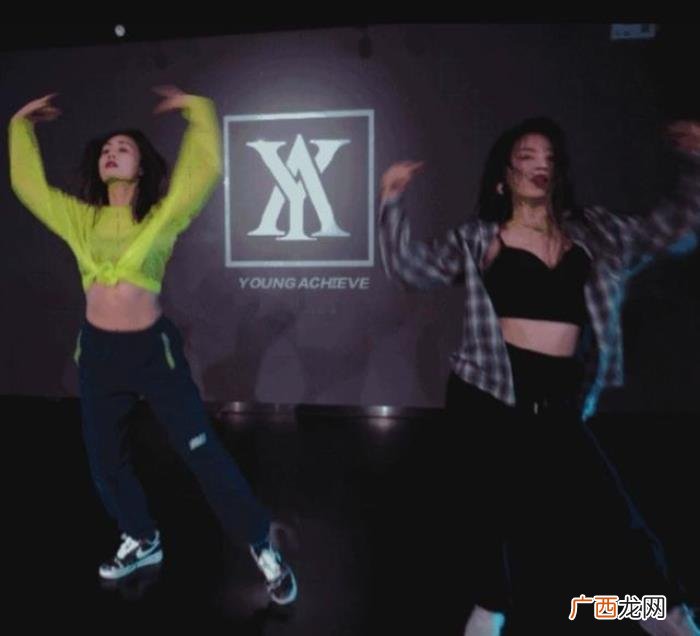 刘芸李小璐，李小璐和刘芸友情虽不在但梦想很一致