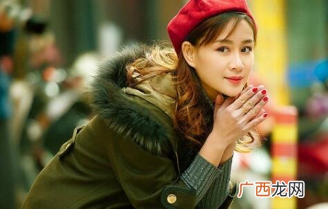为什么女人怕欠男人人情？怕欠人情的女人啥性格
