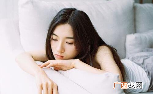 女生主动要礼物怎么办？送还是不送