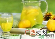 鼻子上长痘痘吃什么好?鼻子上长痘痘吃什么水果?