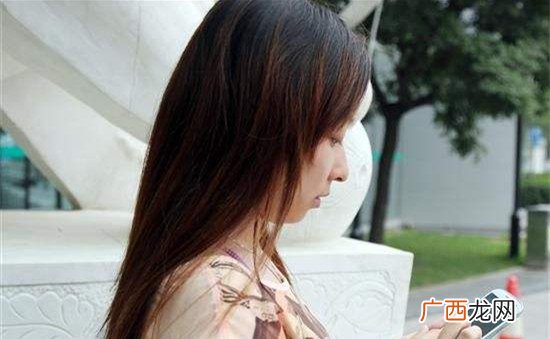 约会女生一直玩手机还有机会吗？