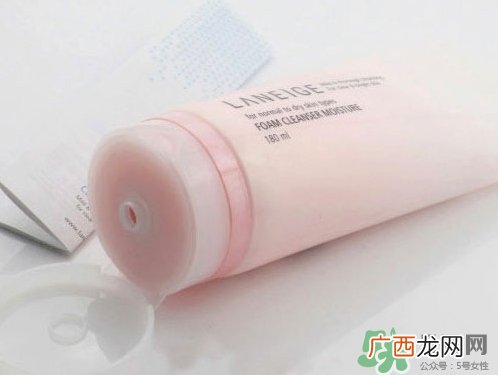 洗面奶什么时候用最好?洗面奶什么时候洗最好?