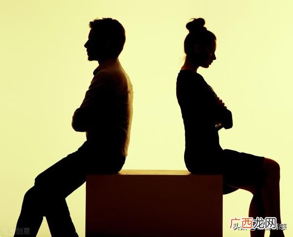 老公出轨带小三旅游，出轨丈夫带小三旅游