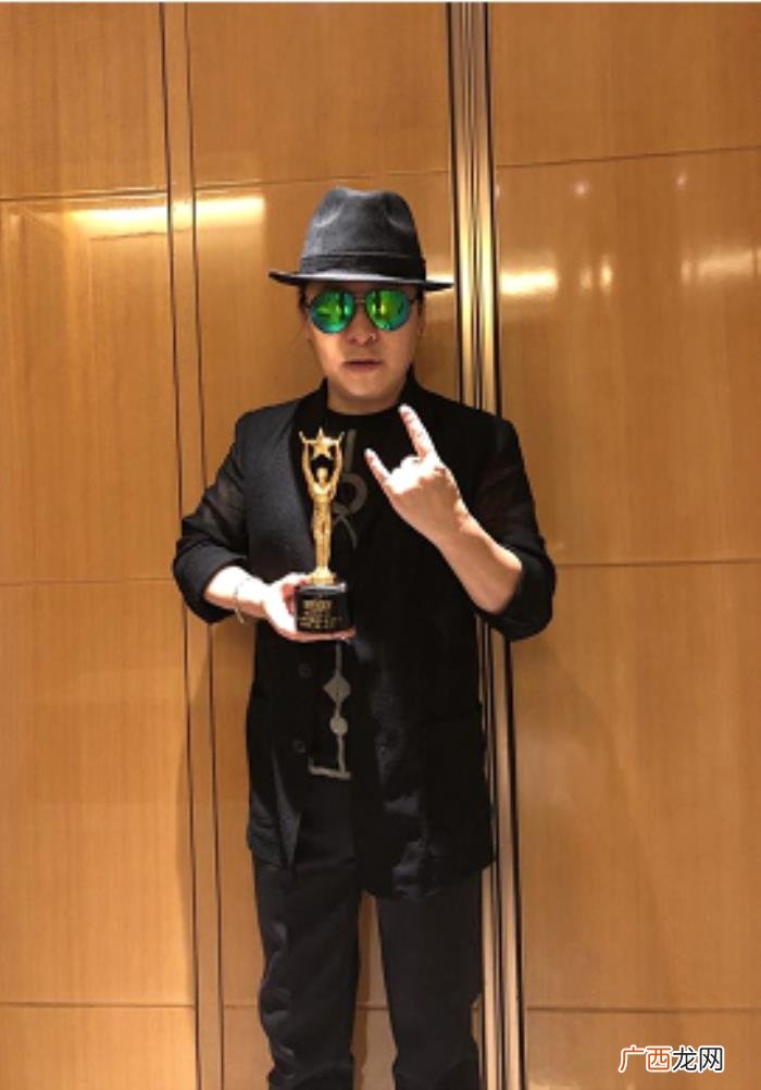 张萌萌歌手，张萌萌再获华语金曲奖年度摇滚歌手大奖