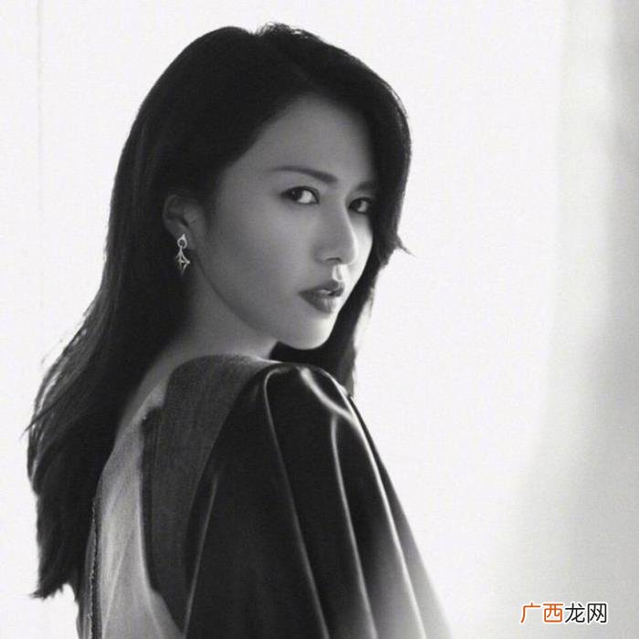 厉娜谭维维，但谭维维也不可能像许飞厉娜那样去聚首