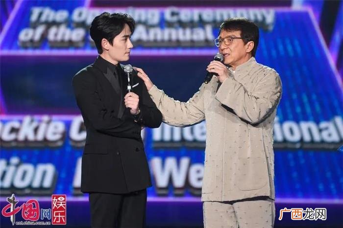 陈瑾朱一龙,朱一龙和前辈陈瑾倪大红成龙的亲密合照