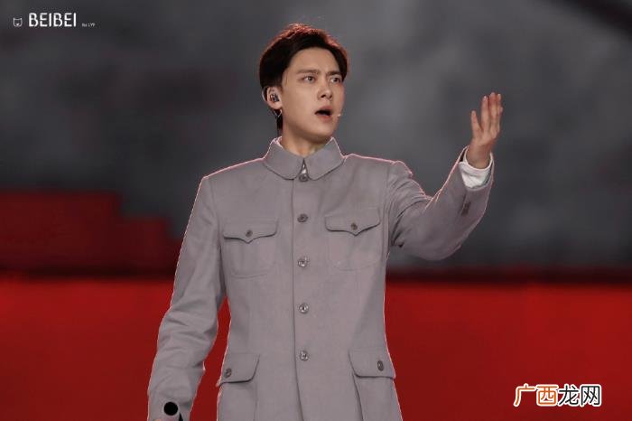 李易峰革命，李易峰字正腔圆一身正气致敬革命先辈
