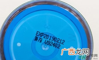 悦诗风吟熔岩海水系列真假 悦诗风吟小蓝瓶真假