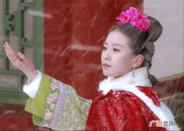 若曦谁演的，刘诗诗当年扮演的若曦是多少人心上的朱砂痣呀
