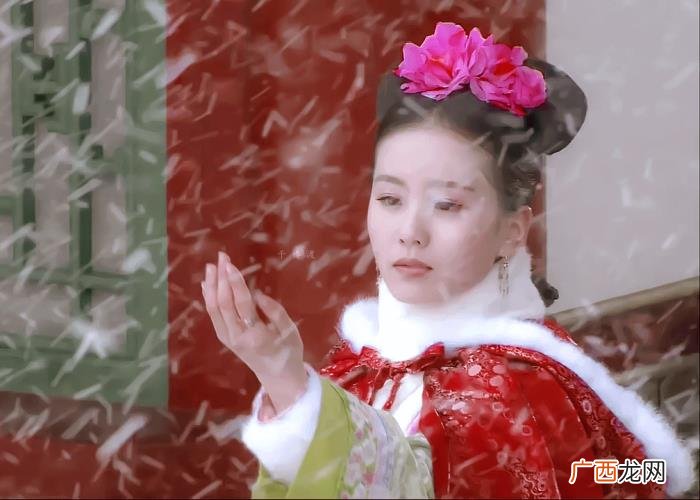 若曦谁演的，刘诗诗当年扮演的若曦是多少人心上的朱砂痣呀
