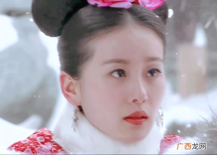若曦谁演的，刘诗诗当年扮演的若曦是多少人心上的朱砂痣呀