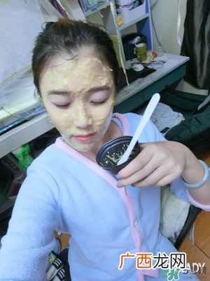卡蔓卡曼黄金面膜怎么用？casmara黄金面膜使用方法