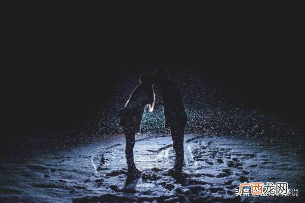 已婚男找小三不离婚，和小三同居却不离婚