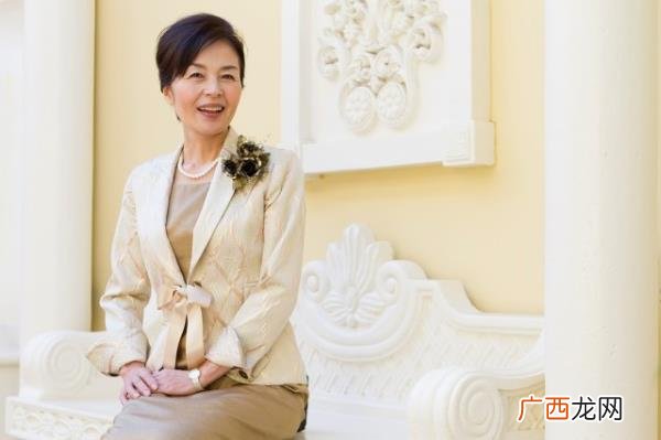 如何搞定一个离婚女人，搞定一个中年女人