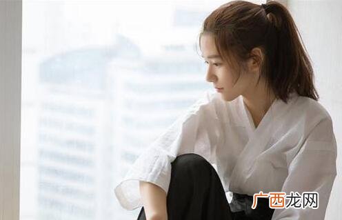 性子冷的女生应该怎么追？怎么才能打动她