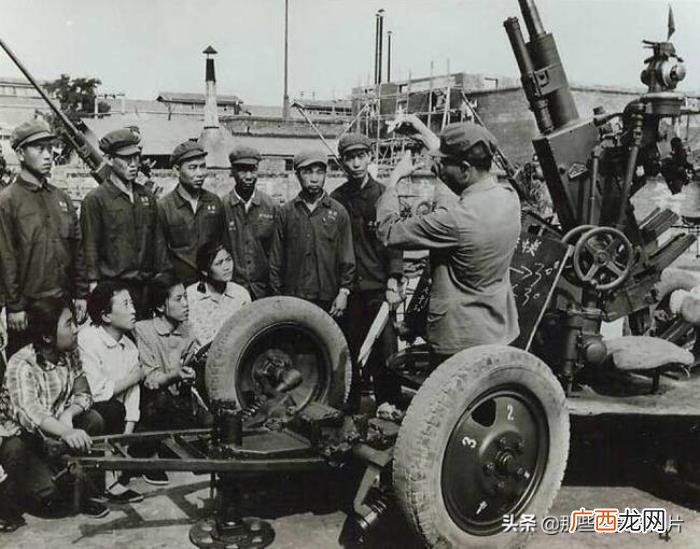 火热的年代，1958年-1963年全民皆兵的火热年代