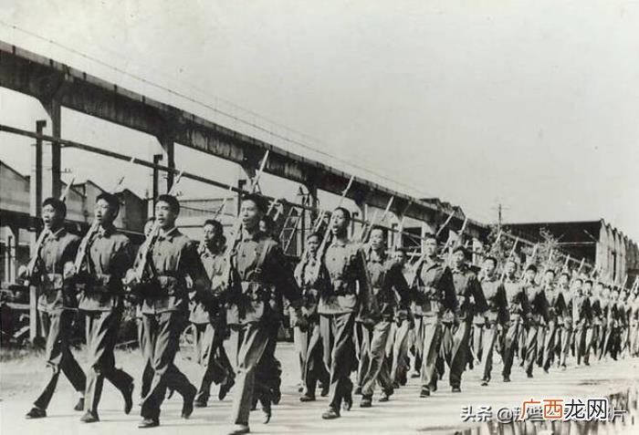 火热的年代，1958年-1963年全民皆兵的火热年代