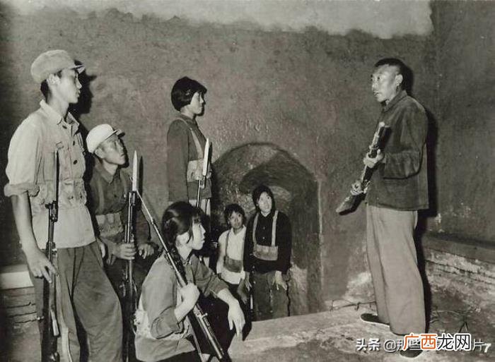 火热的年代，1958年-1963年全民皆兵的火热年代