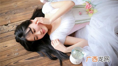 女生突然对你态度冷淡怎么办？两招让她重新热情起来