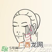 雅顿时空胶囊怎么用？伊丽莎白雅顿时空胶囊使用方法