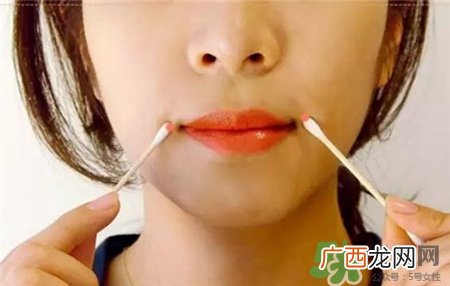 棉花棒按摩是什么?棉花棒按摩法图示