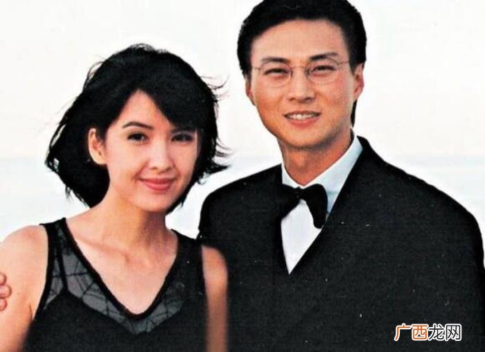 周慧敏老公，51岁周慧敏与老公倪震罕见同框秀恩爱
