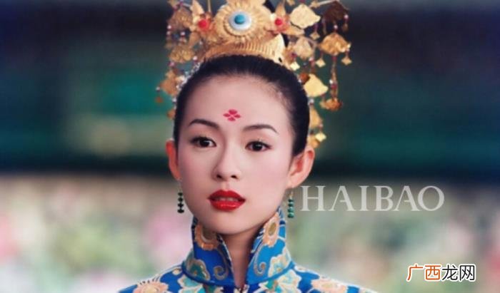辛芷蕾嘴唇，Baby辛芷蕾嘴唇有硬伤怎么还能这么美