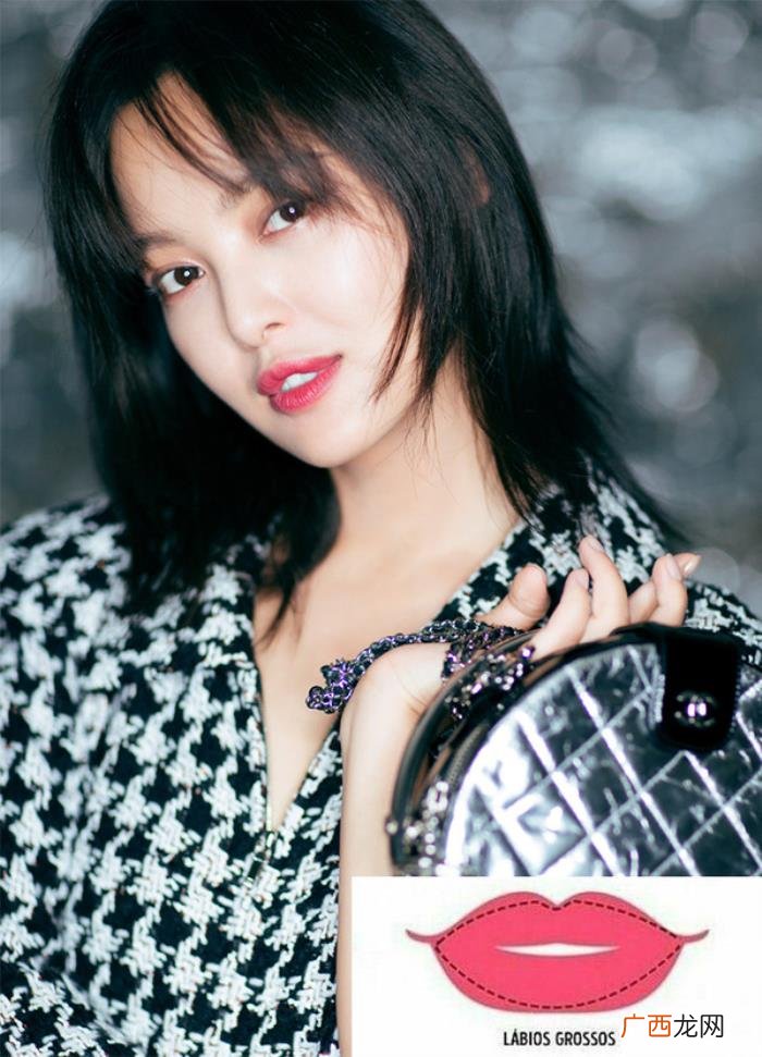 辛芷蕾嘴唇，Baby辛芷蕾嘴唇有硬伤怎么还能这么美